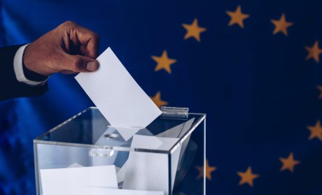 Σπύρος Καπράλος: Τα συν και τα πλην για την Νέα Δημοκρατία στο δρόμο προς τις ευρωεκλογές 