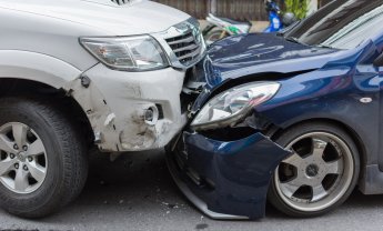 Η επιδίκαση ή μη του ΦΠΑ επί υλικών ζημιών σε τροχαία ατυχήματα όταν αυτές δεν έχουν επισκευασθεί