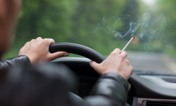 Allianz: Ένα Τσιγάρο Δρόμος... Όλη η αλήθεια για το κάπνισμα και την οδήγηση!