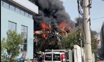 Φωτιά στη Κηφισιά: Σε 4 ασφαλιστικές έχει κάλυψη το εργοστάσιο που ξέσπασε η φωτιά