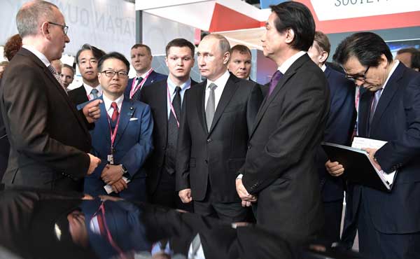Ο Βλαντίμιρ Πούτιν στη Διεθνή Βιομηχανική Έκθεση INNOPROM