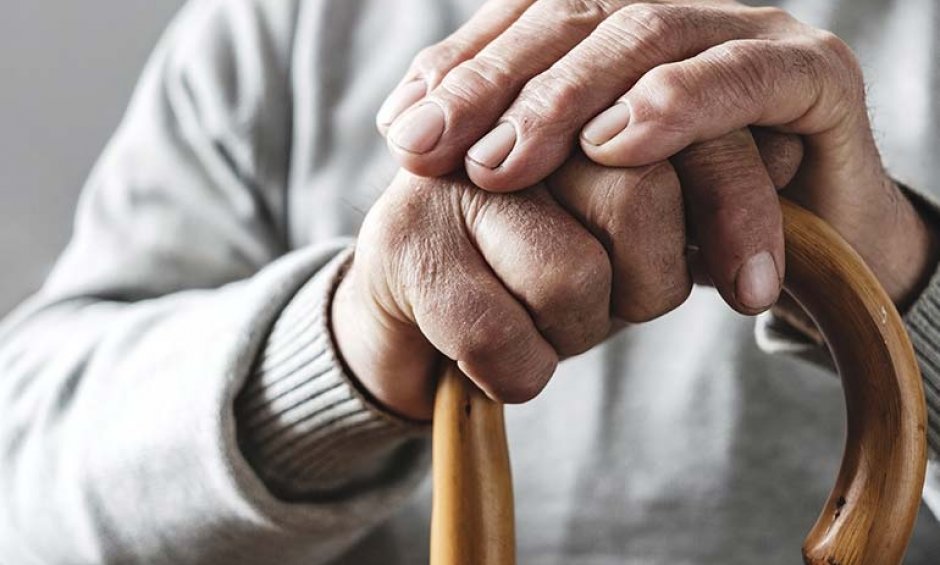 Η εισφορά αλληλεγγύης πετσοκόβει τις αυξήσεις σε 50.000 συνταξιούχους