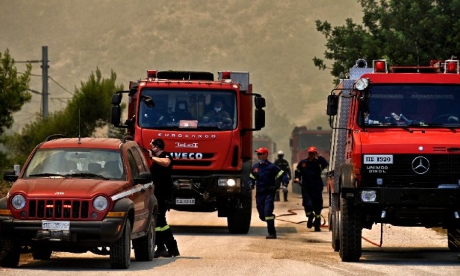 Σε ύφεση η πυρκαγιά στον Βόλο - Aναζωπυρώσεις σε Κάρυστο και Ρόδο - Βελτιωμένη εικόνα σε Κέρκυρα - Nέο μέτωπο στην Κύμη!