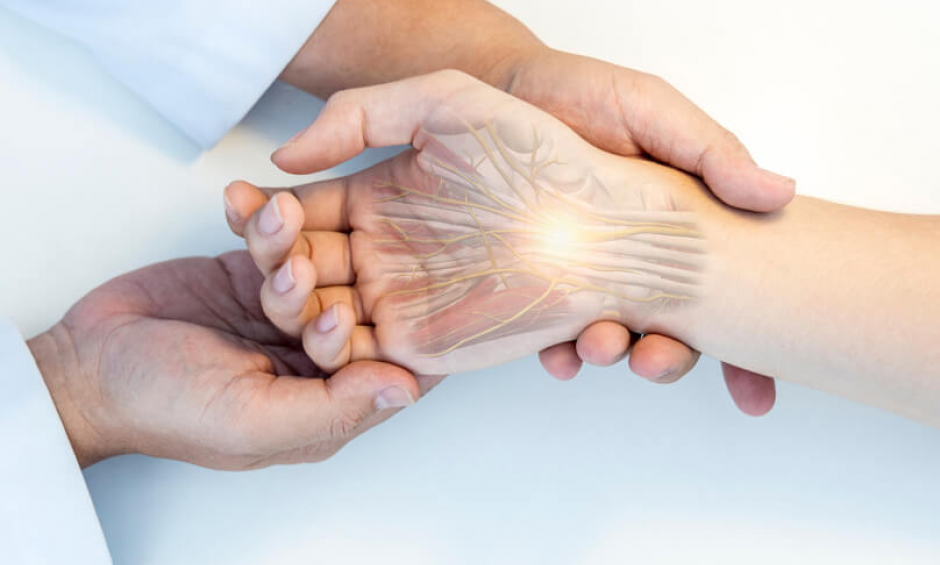 Εκτινασσόμενος δάκτυλος: 10 αλήθειες για μια από τις συχνότερες νόσους των χεριών!