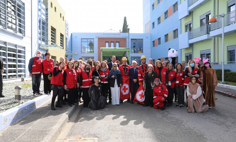 Χαμόγελα και ελπίδα στα παιδιά της Ογκολογικής Μονάδας Παίδων «Μαριάννα Β. Βαρδινογιάννη-ΕΛΠΙΔΑ» από τον Ελληνικό Ερυθρό Σταυρό!