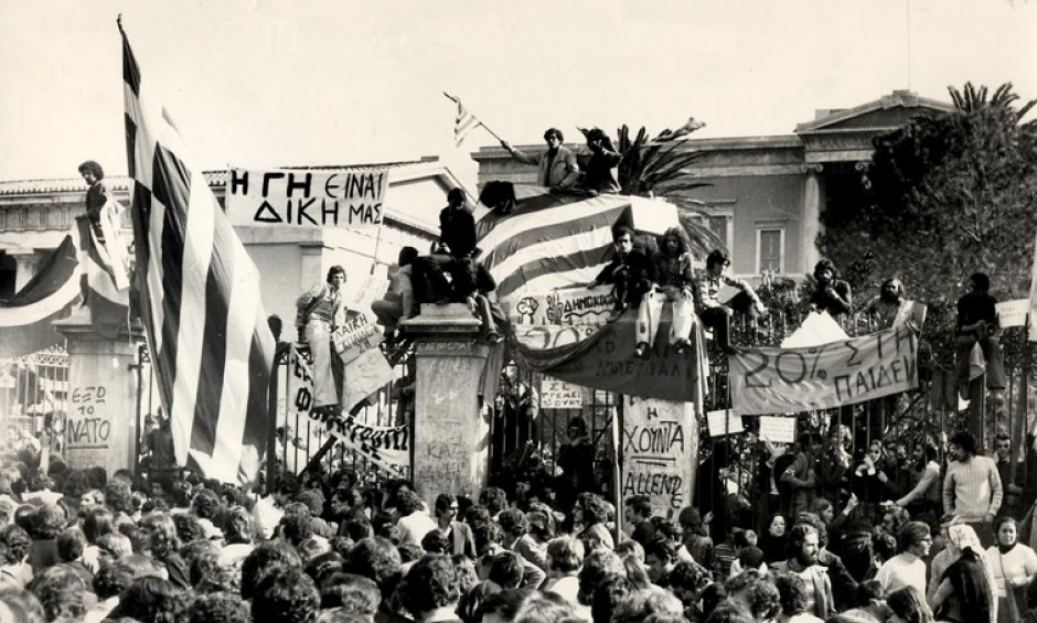 42 χρόνια από την Εξέγερση του Πολυτεχνείου. Όλο το χρονικό