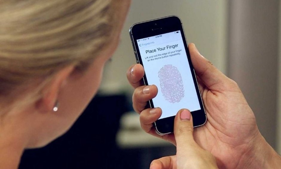 Τα e-mail του Outlook για iOS προστατεύονται πλέον και με δαχτυλικό αποτύπωμα