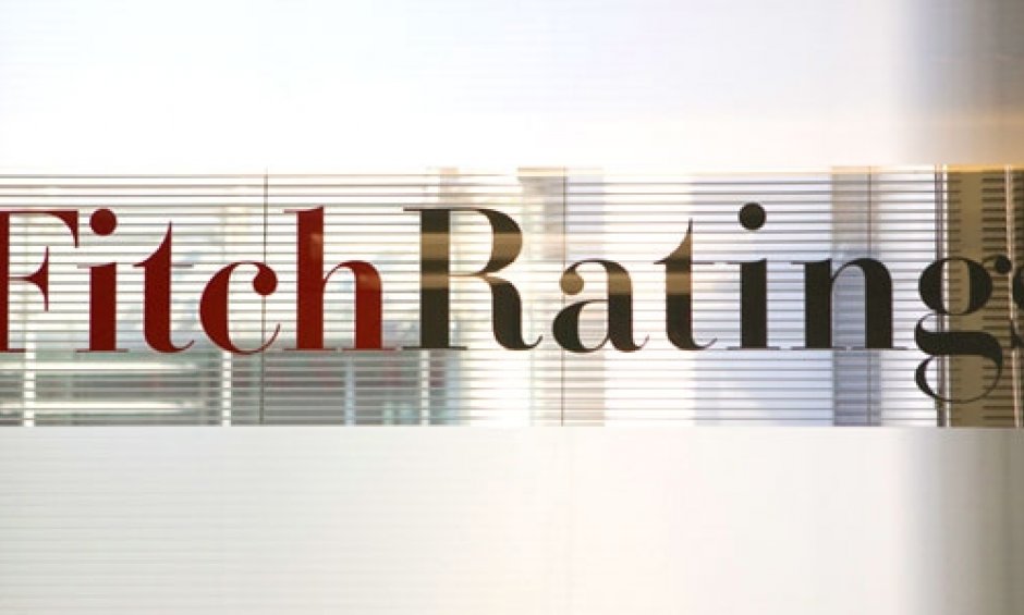 Υποβάθμιση πέντε τραπεζών από τον Fitch