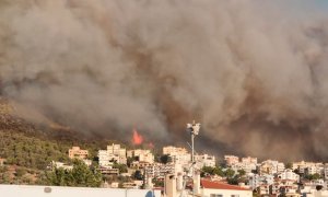 Δραματικές ώρες-Στις φλόγες η Βορειοανατολική Αττική