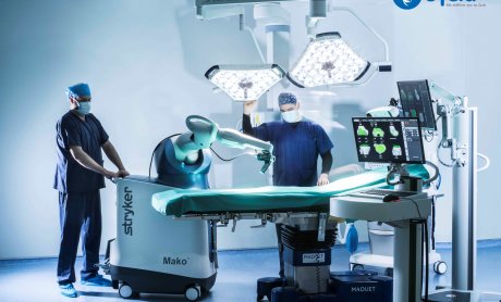 Το ΥΓΕΙΑ πρωτοπόρο και στον τομέα εκπαίδευσης ιατρών στη ρομποτική ορθοπαιδική χειρουργική