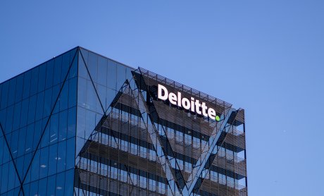 H Deloitte χρηματοοικονομικός σύμβουλος του Υπερταμείου για την παραχώρηση του Διεθνούς Αεροδρομίου Καλαμάτας «Καπετάν Βασ. Κωνσταντακόπουλος».