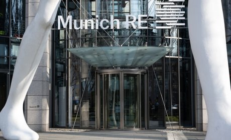 Munich Re: Τα κέρδη του 2024 ξεπέρασαν τον στόχο με €5,7 δισ. -  Απώλειες €1,2 δισ. από τις πυρκαγιές στο Λος Άντζελες