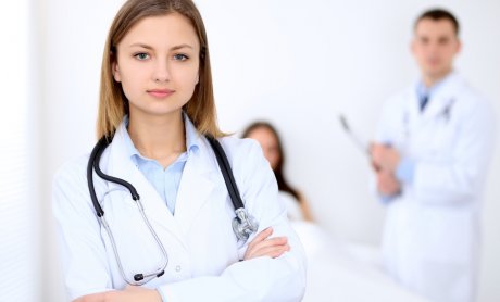 Αποκαλυπτική έρευνα: Ανασφάλιστοι οι νέοι γιατροί! Τι σχολιάζει ο Giuseppe Zorgno!