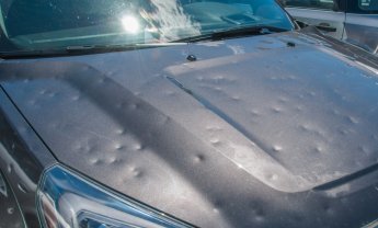 Βαθουλώματα στο αυτοκίνητο από χαλαζόπτωση καλύπτουν τα ασφαλιστήρια;