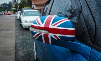 ABI: Σε χαμηλό πενταετίας το κόστος ασφάλισης αυτοκινήτου στη Βρετανία 