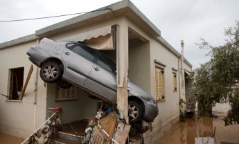 Στα 10 εκατ. ευρώ οι ζημιές για τις ασφαλιστικές από τις πλημμύρες στη Μάνδρα