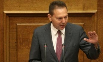 Στουρνάρας προς ιδιωτικά νοσοκομεία: Πρώτα ο κουρέας και μετά η πληρωμή